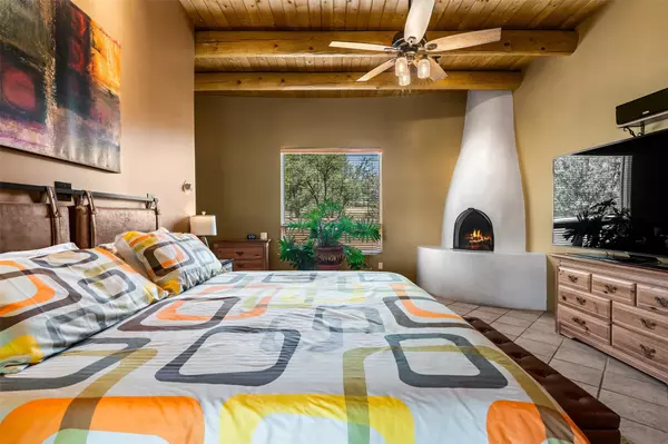 Nambe, NM 87506,15 Calle Rivera