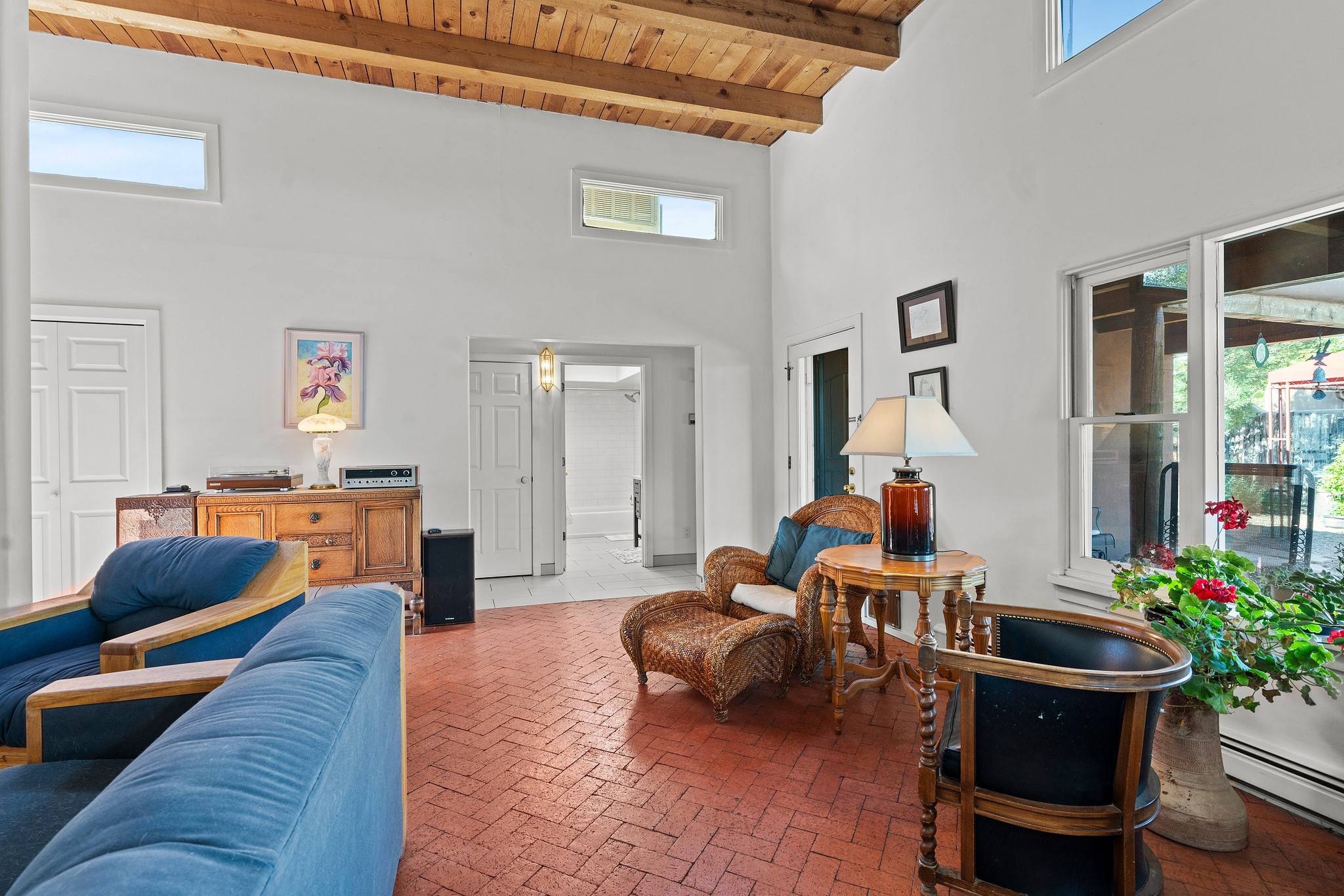 Santa Fe, NM 87505,2220 Paseo De Los Chamisos