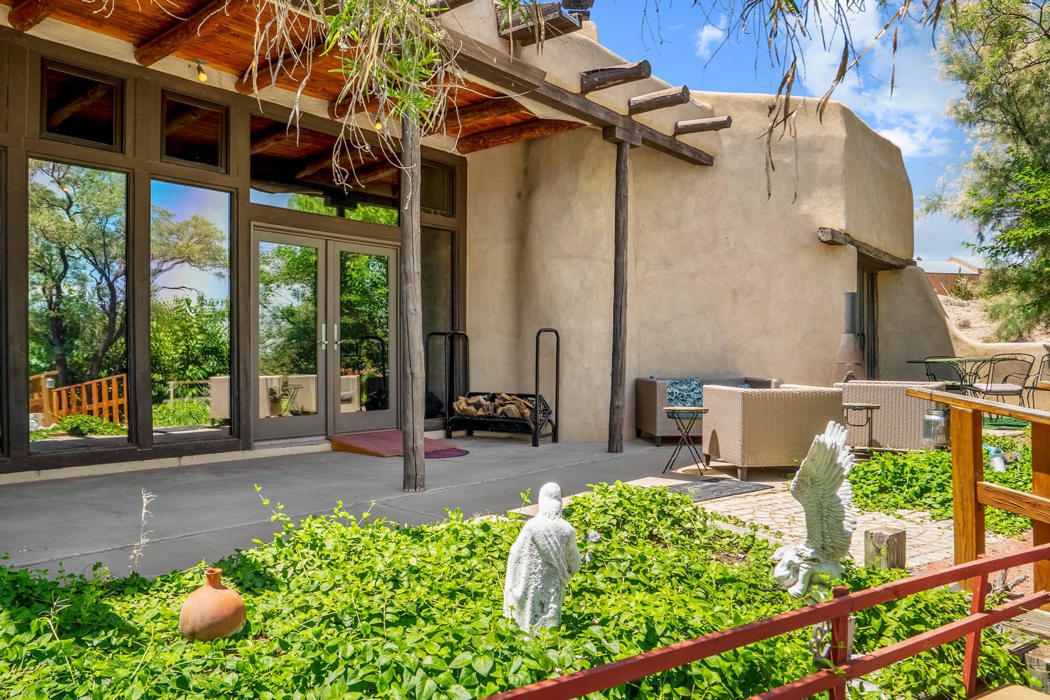 1552 Camino Hermosa, Corrales, NM 87048