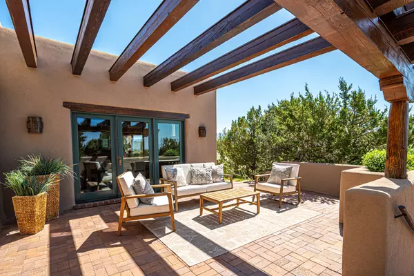 Santa Fe, NM 87506,103 Sunflower DR