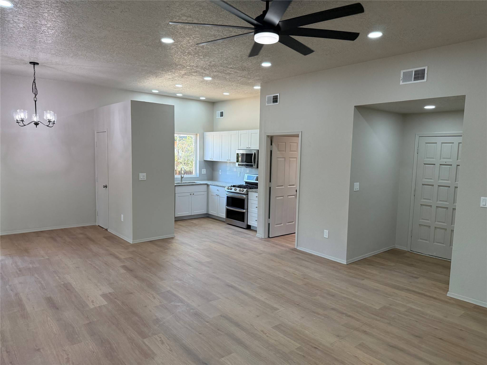 Santa Fe, NM 87507,7512 Sagebrush
