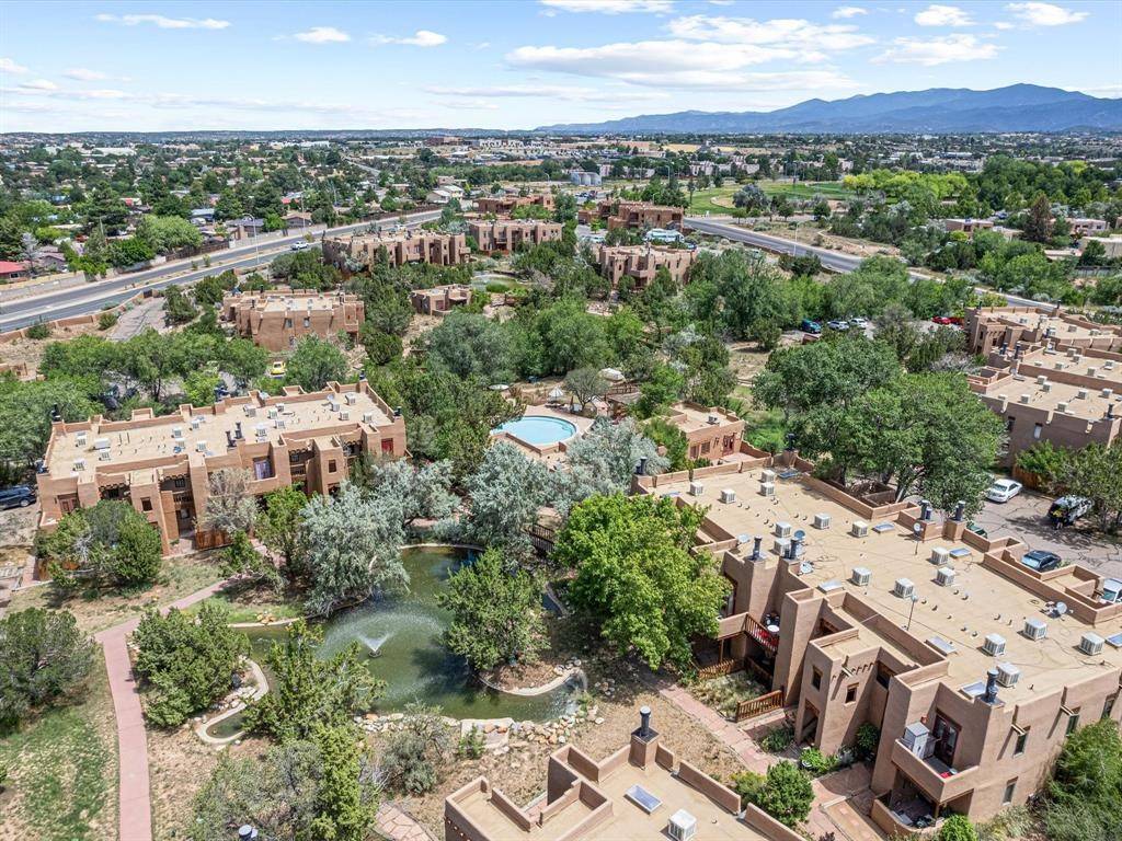 Santa Fe, NM 87505,2600 Zia #C6