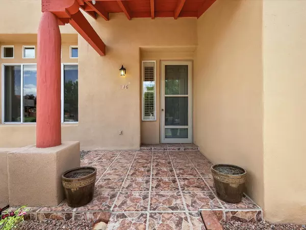 Santa Fe, NM 87508,16 Coyote Pass RD