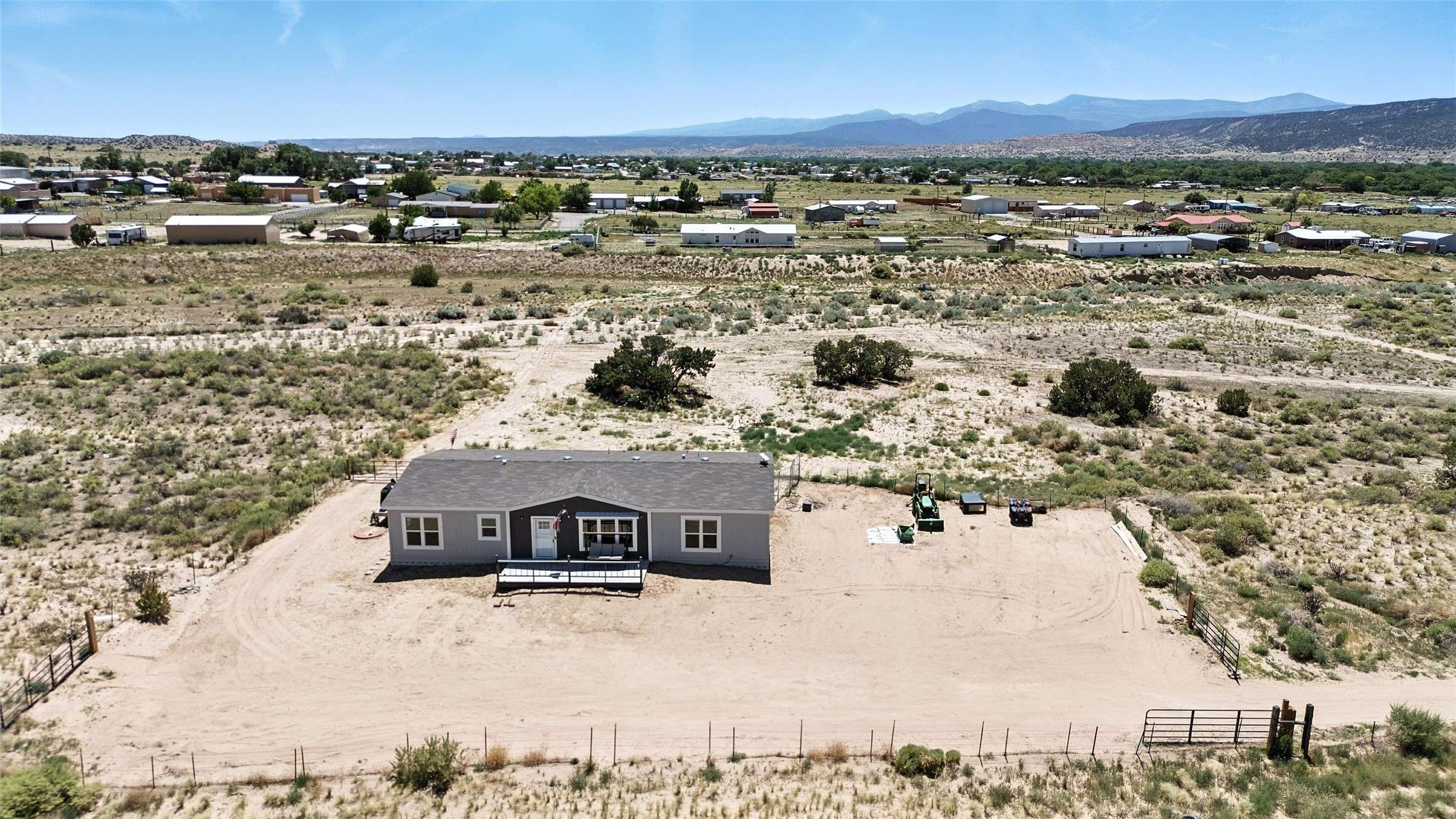 37 Private Dr 1034B, Alcalde, NM 87511