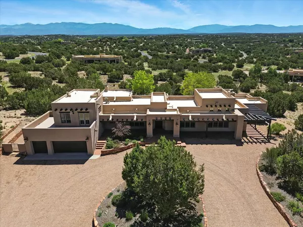 86 Estates DR, Santa Fe, NM 87506