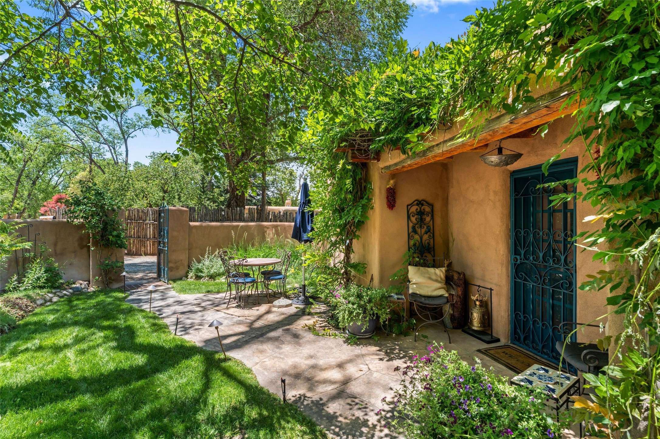 925 Acequia Madre, Santa Fe, NM 87505