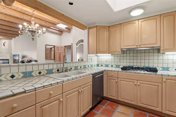 Santa Fe, NM 87505,3101 Old Pecos TRL #240