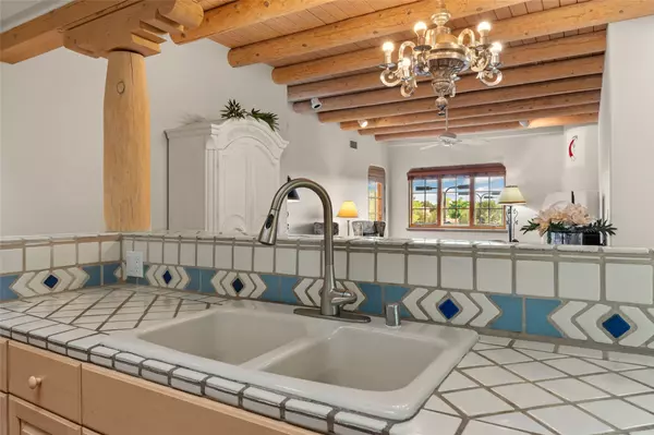 Santa Fe, NM 87505,3101 Old Pecos TRL #240