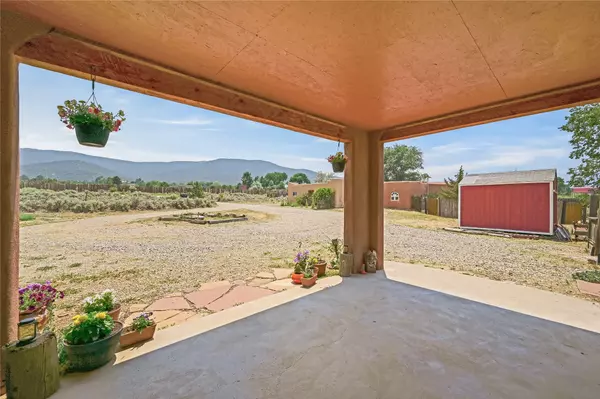 Ranchos De Taos, NM 87557,176 Maestas RD