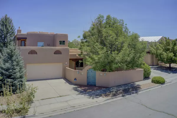 Santa Fe, NM 87507,3044 Pueblo Puye