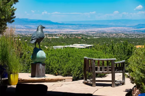 37 San Juan Ranch RD, Santa Fe, NM 87506