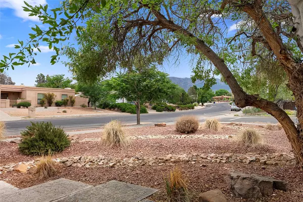 Albuquerque, NM 87111,8320 Cherry Hills DR NE