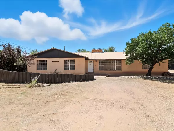 Santa Fe, NM 87505,947 & 949 Acequia De Las Joyas