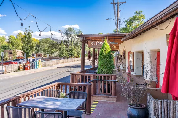 Santa Fe, NM 87505,808 Canyon Road