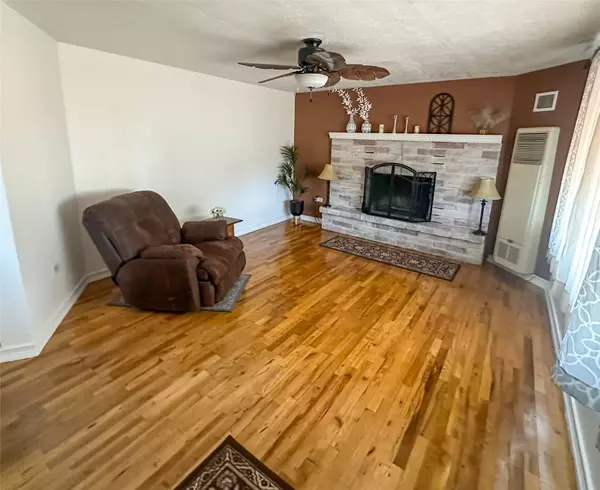 Santa Fe, NM 87505,1825 Mann ST