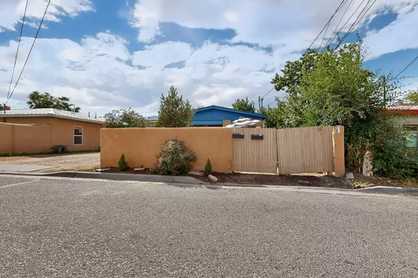 Santa Fe, NM 87505,506 Barela