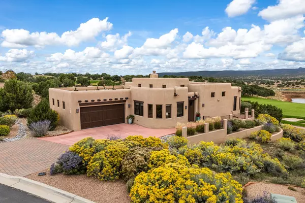 Santa Fe, NM 87506,32 Camino de Colores