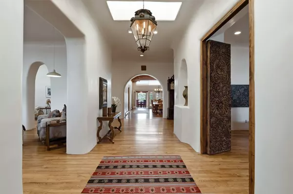 Galisteo, NM 87540,882 Camino Los Abuelos