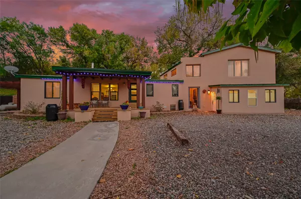 113 County Road 120, Espanola, NM 87532