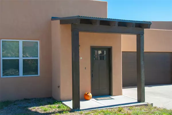 Santa Fe, NM 87507,7000 Camino Rojo