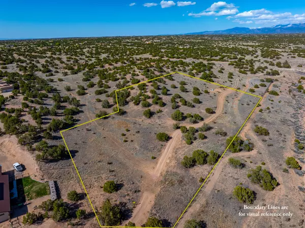 Santa Fe, NM 87506,3 Corte de Rey