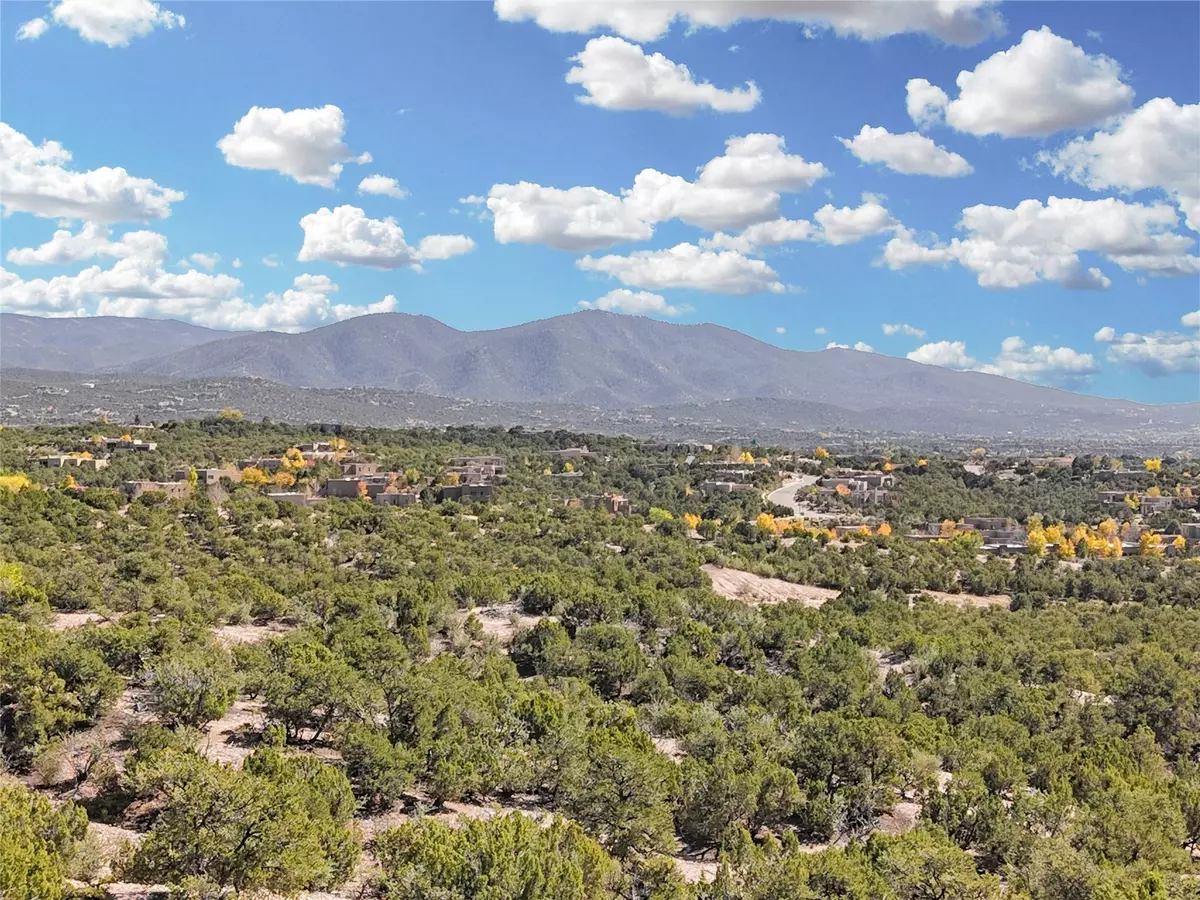 Santa Fe, NM 87506,1786 Calle Arbolitos