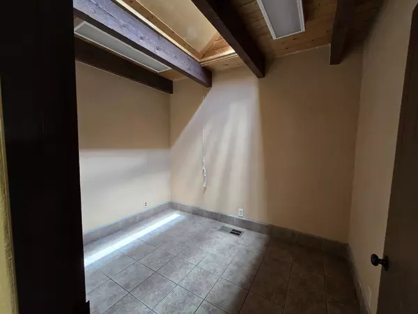 Santa Fe, NM 87505,431 Saint Michaels