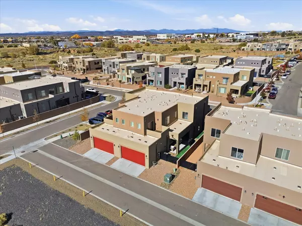 5321 Chicoma, Santa Fe, NM 87507