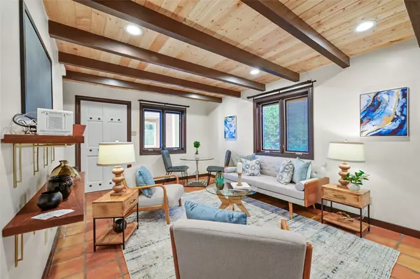 Santa Fe, NM 87501,704 Agua Fria #C