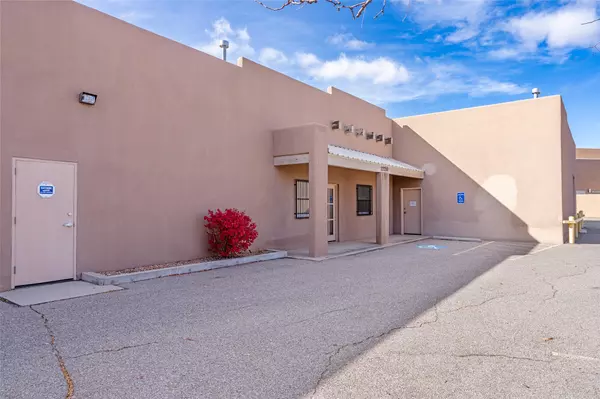 Santa Fe, NM 87507,1220 Mercantile