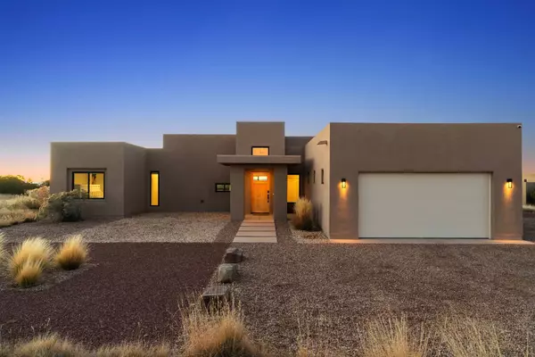 73 Condesa RD, Santa Fe, NM 87508