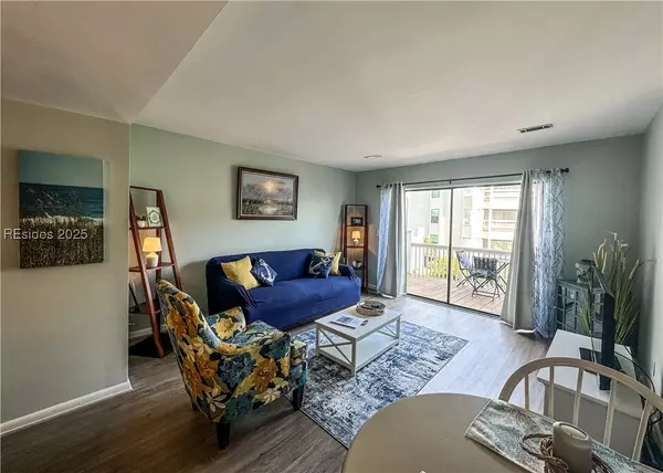 St Helena Island, SC 29920,1 Cedar Reef DR #F204