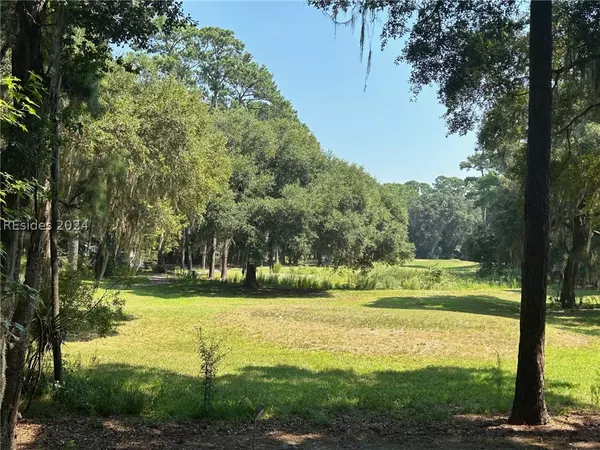 Daufuskie Island, SC 29915,33 Masters DR