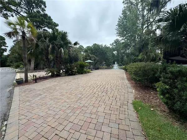 Hilton Head Island, SC 29928,133 Arrow Rd #346