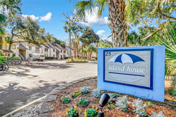 25 Deallyon AVE #122, Hilton Head Island, SC 29928