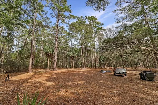 Bluffton, SC 29910,1140 May River RD