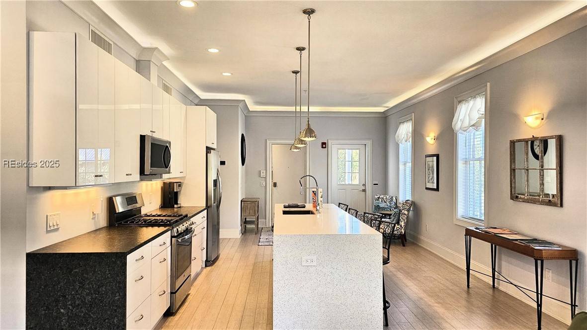 Bluffton, SC 29910,200 Bluffton RD #2