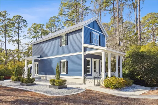 Bluffton, SC 29910,3 Blue Crab ST