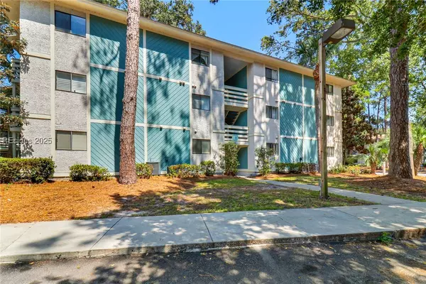 45 Folly Field RD #17K, Hilton Head Island, SC 29928