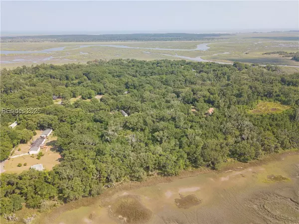 St Helena Island, SC 29920,66 Tombee RD