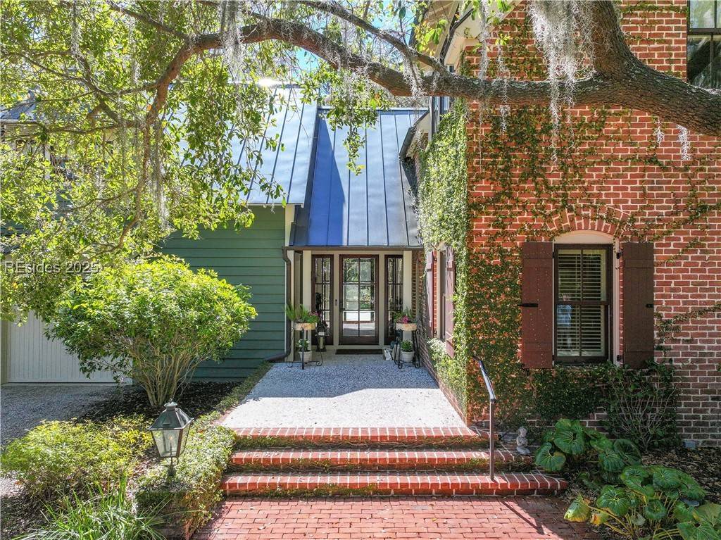 Bluffton, SC 29910,18 High Hope Way