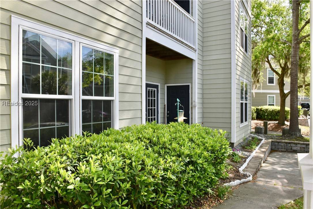 Bluffton, SC 29910,100 Kensington BLVD #706