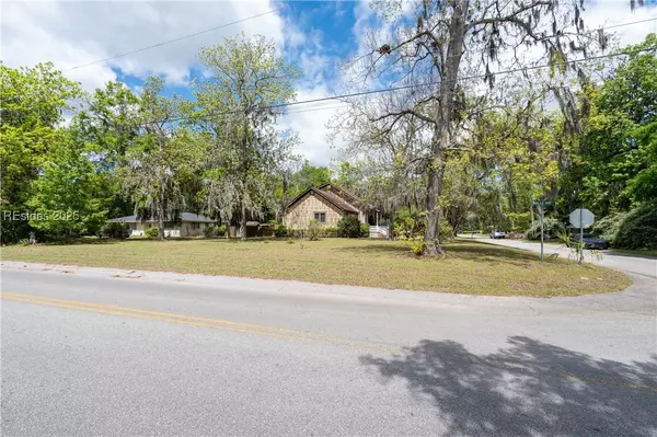 Port Royal, SC 29935,1806 Courtland ST