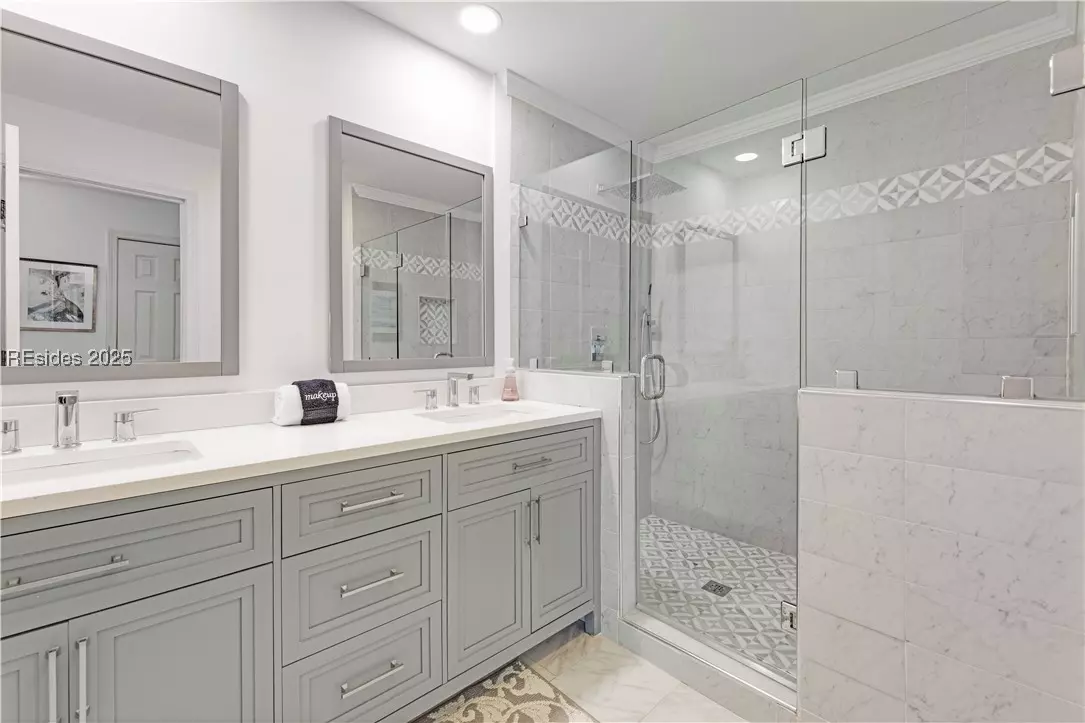 Hilton Head Island, SC 29928,70 Shipyard DR #226
