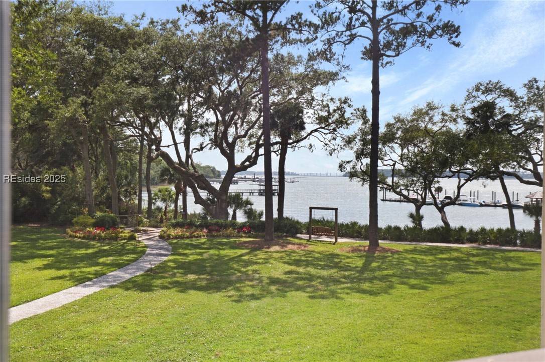 6 Village North DR #105, Hilton Head Island, SC 29926