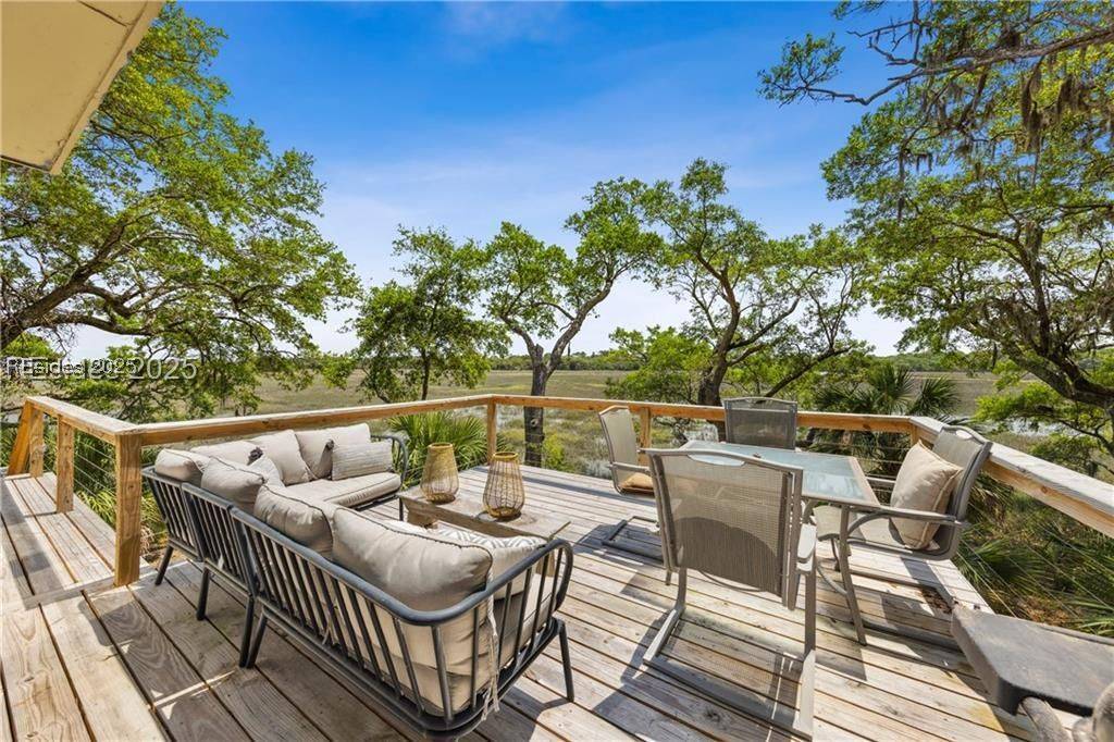 St Helena Island, SC 29920,330 Fripp Point RD