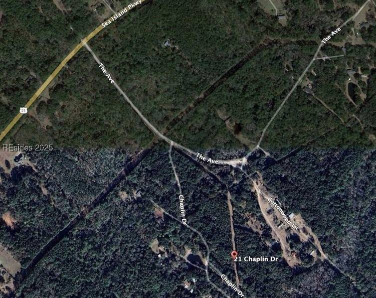 Saint Helena Island, SC 29920,15 Chaplin DR