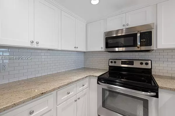 Hilton Head Island, SC 29928,100 Helmsman Way #311