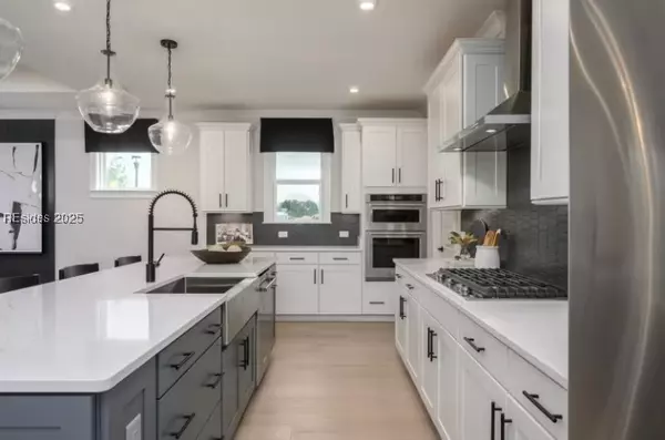 Bluffton, SC 29910,11 Golden Poppy LN