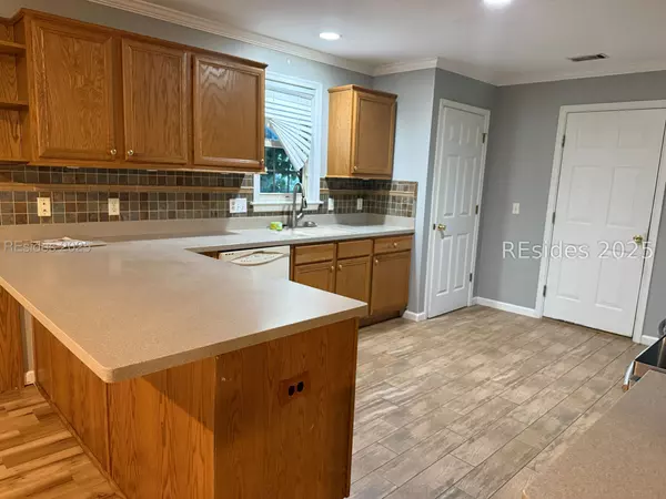 Hilton Head Island, SC 29926,246 Ceasar PL